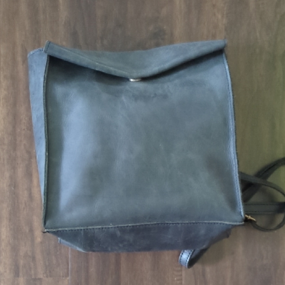 Brandy Melville Black Leather Backpack - Picture 4 of 10